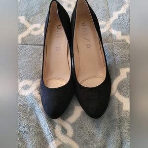Womens Unisa Pumps